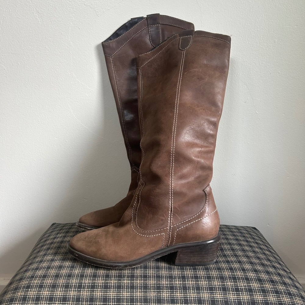 Relativity Distressed Leather Equestrian Knee High Riding Boots Size 6M Brown